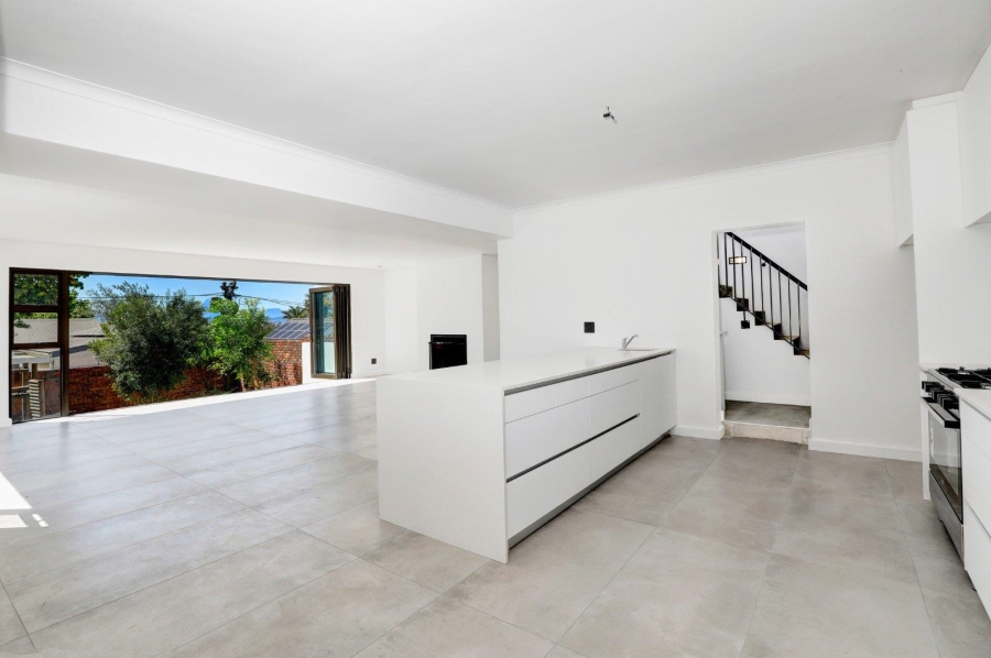 5 Bedroom Property for Sale in Welgemoed Western Cape
